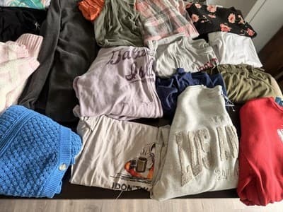 Women’s/Juniors Clothing Bundle Lot – Size Large - Thumbnail 5