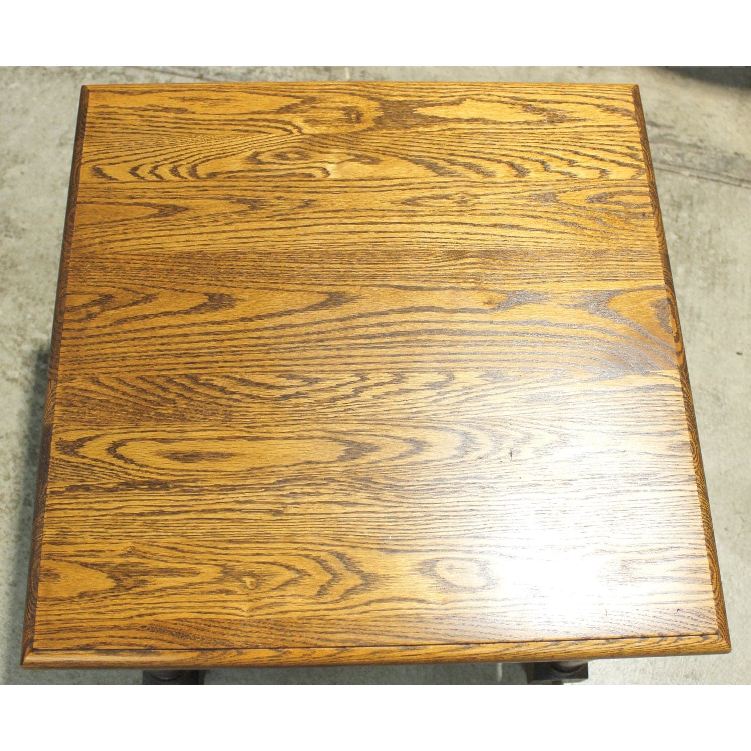 Heirloom Enterprises Solid Dark Oak Square End Table - Dark Oak - Thumbnail 3