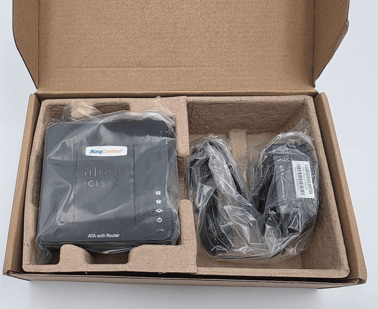 Cisco SPA122 2 Ports ATA Fast Ethernet External VoIP Gateway Router - Thumbnail 3