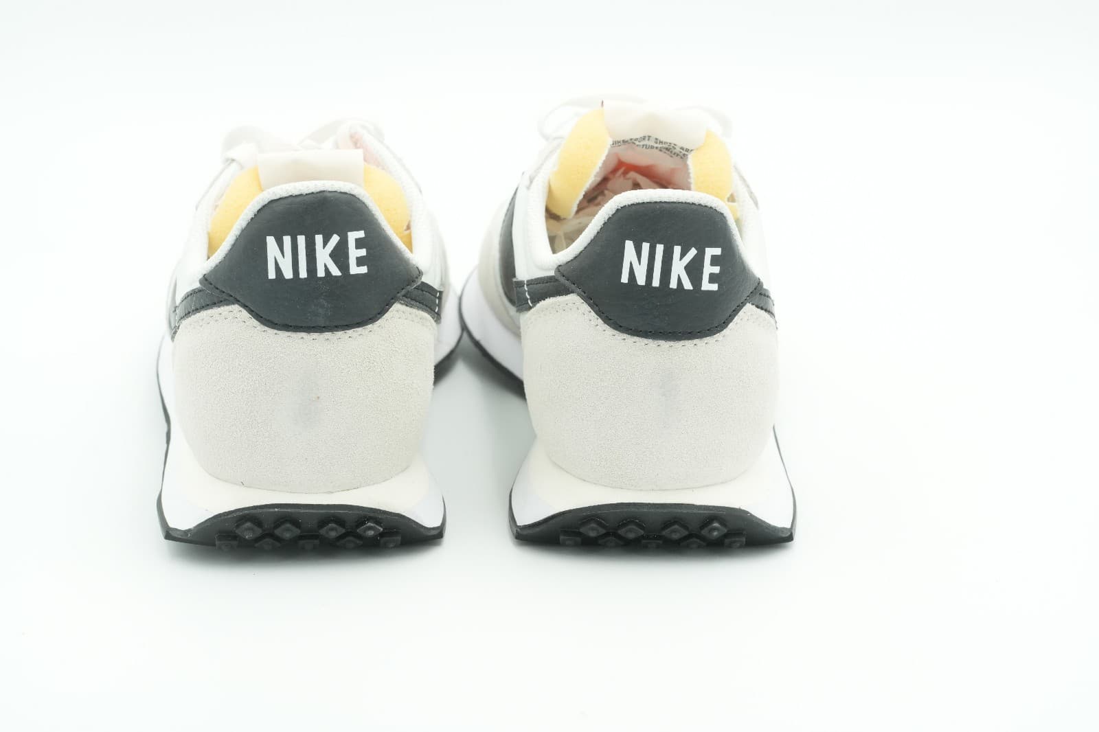 Nike Mens Waffle Trainer 2 DH1349 100 White/Black - Size 9 - Thumbnail 6