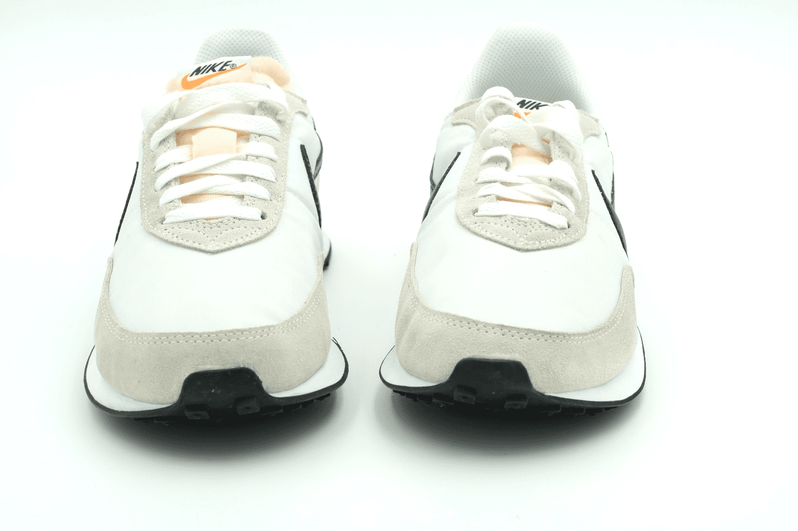 Nike Mens Waffle Trainer 2 DH1349 100 White/Black - Size 9 - Thumbnail 2