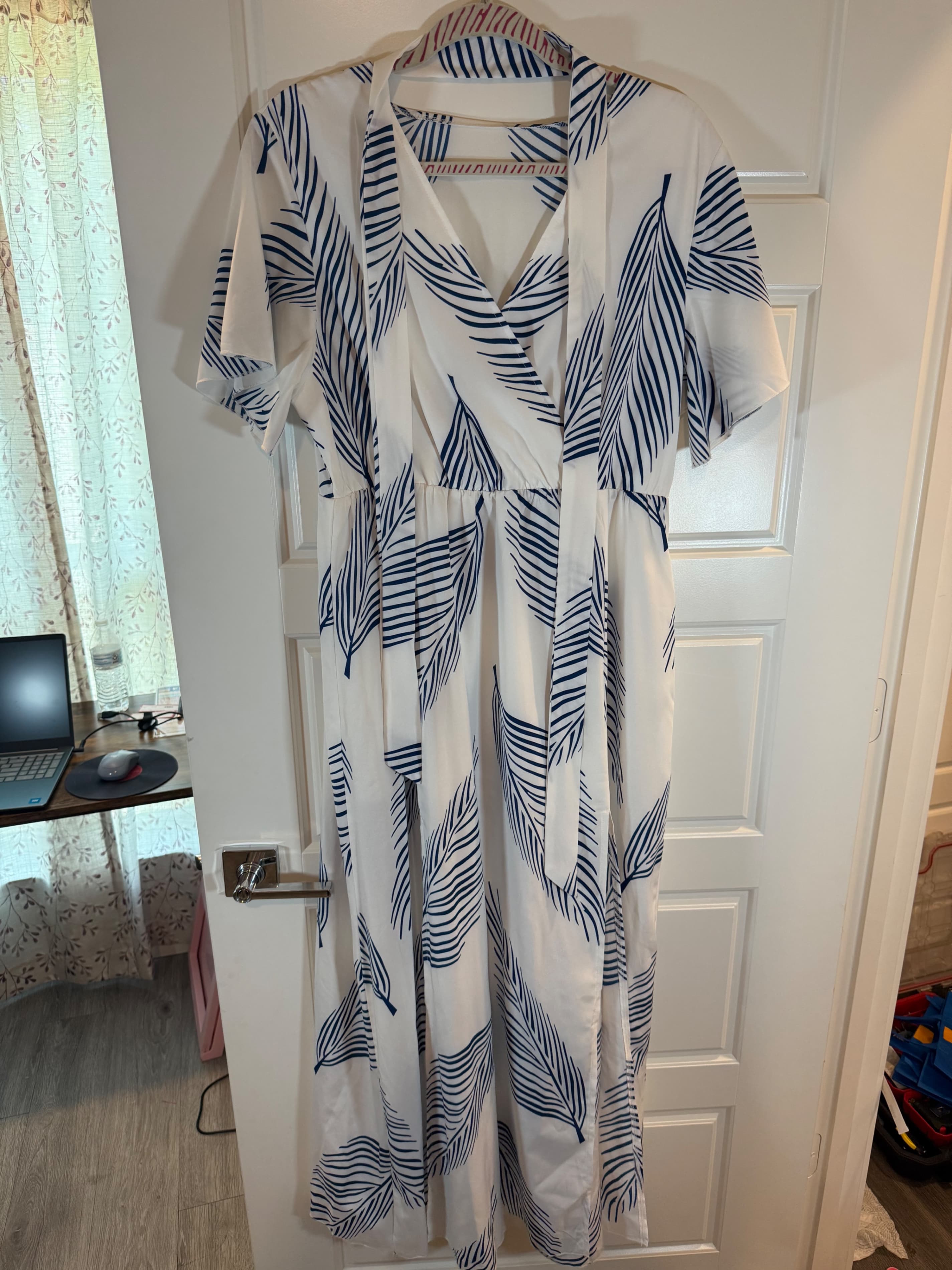 White Maxi Dress with Blue Leaf Print - Thumbnail 2