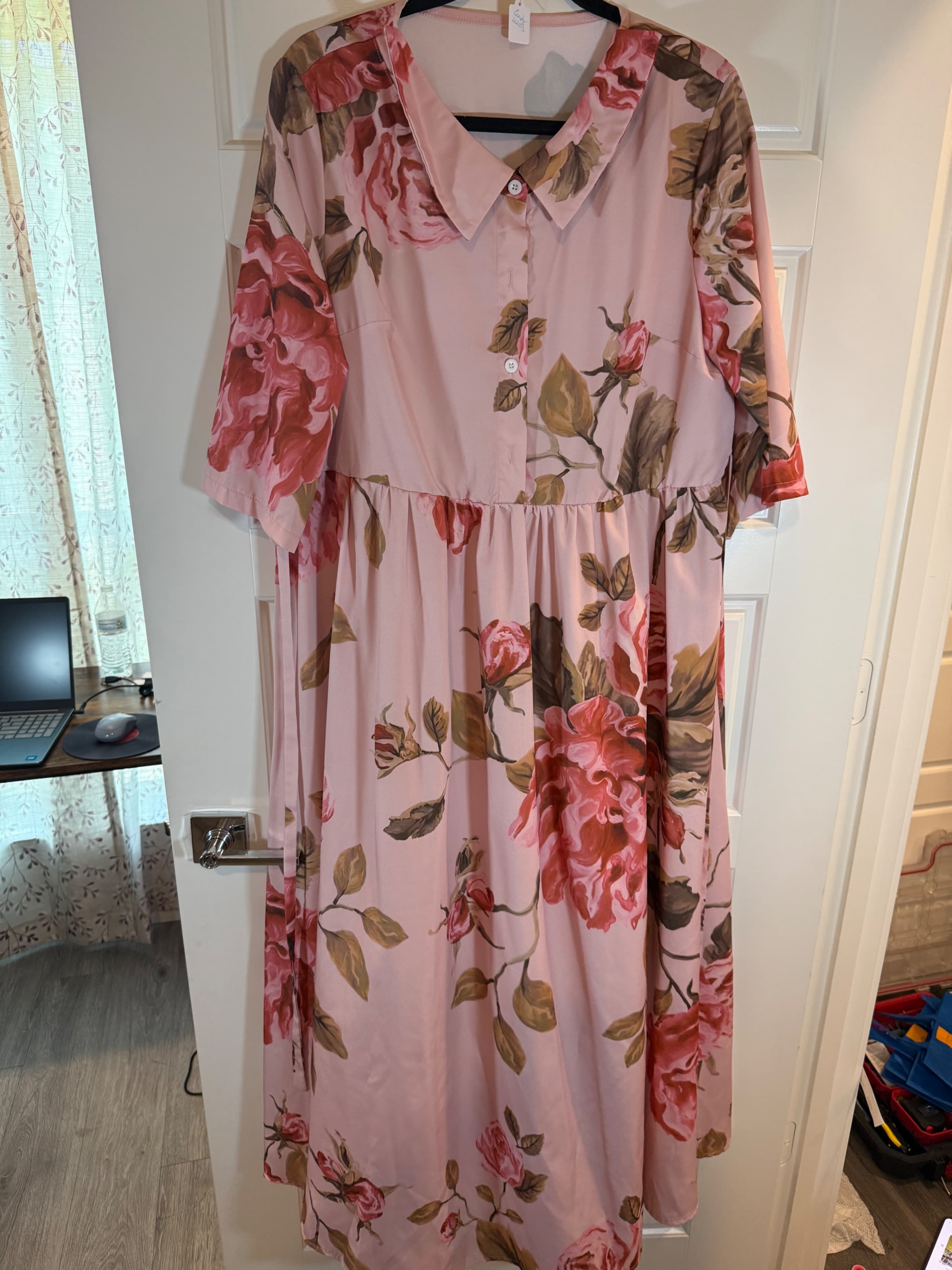 SHEIN Floral Pink Maxi Dress with Button Front and Collar - Thumbnail 2