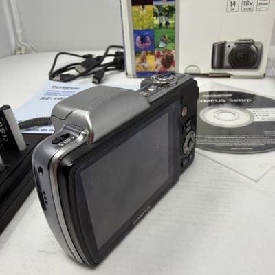 OLYMPUS SZ-10 14.0MP Compact Digital Camera Silver - Thumbnail 4