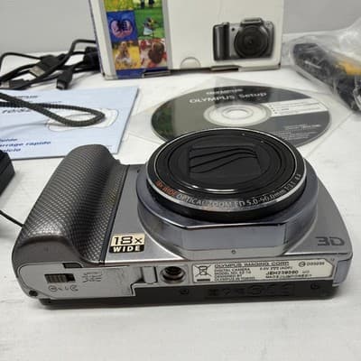 OLYMPUS SZ-10 14.0MP Compact Digital Camera Silver - Thumbnail 6
