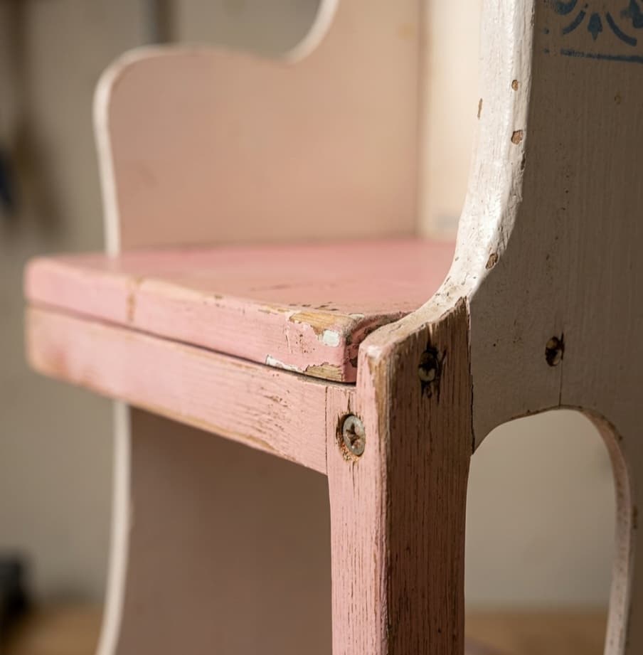 Vintage Enesco Child's Wooden Chair with Shelf - Thumbnail 4