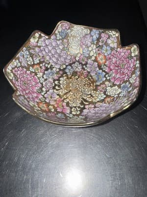 Toyo Floral Design Decorative Porcelain Bowl 6" with Gold Trim - Thumbnail 2