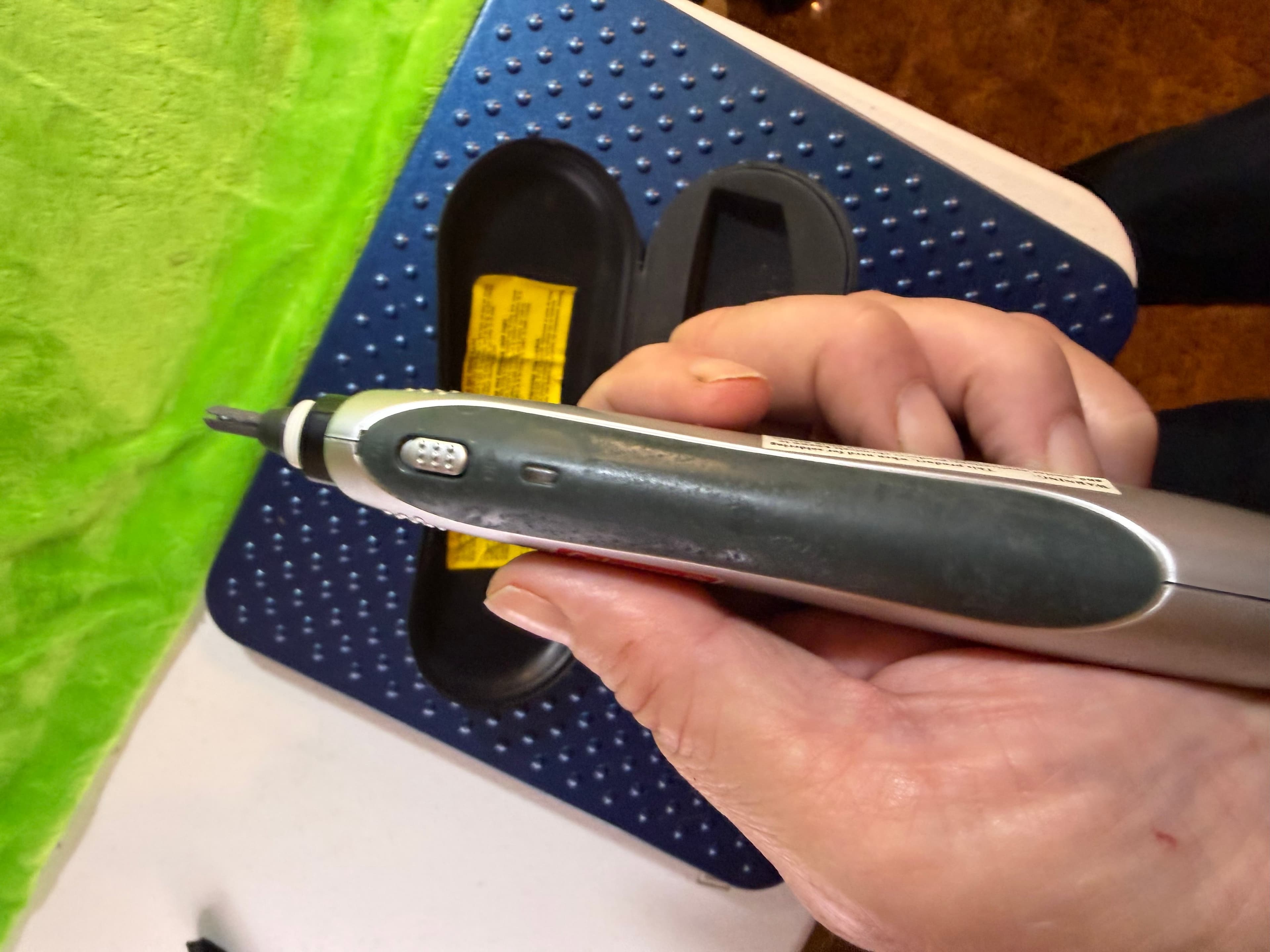 Coleman ColdHeat Soldering Tool with Case - Thumbnail 3