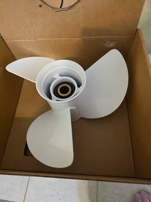 Mercury Outboard Propeller Aluminum 50-130hp Outboard Motor - Thumbnail 5