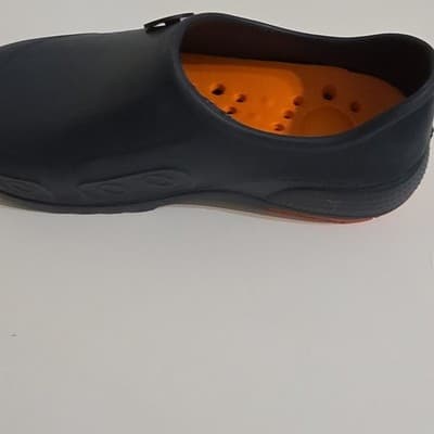 Black Slip On Slip Resistant Clog Shoes Men's US Size 4 Orange Sole Synthetic - Thumbnail 3