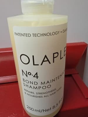 Olaplex No 4 Bond Maintenance Shampoo 8.5 oz 250 ml. Shampoo - Thumbnail 2
