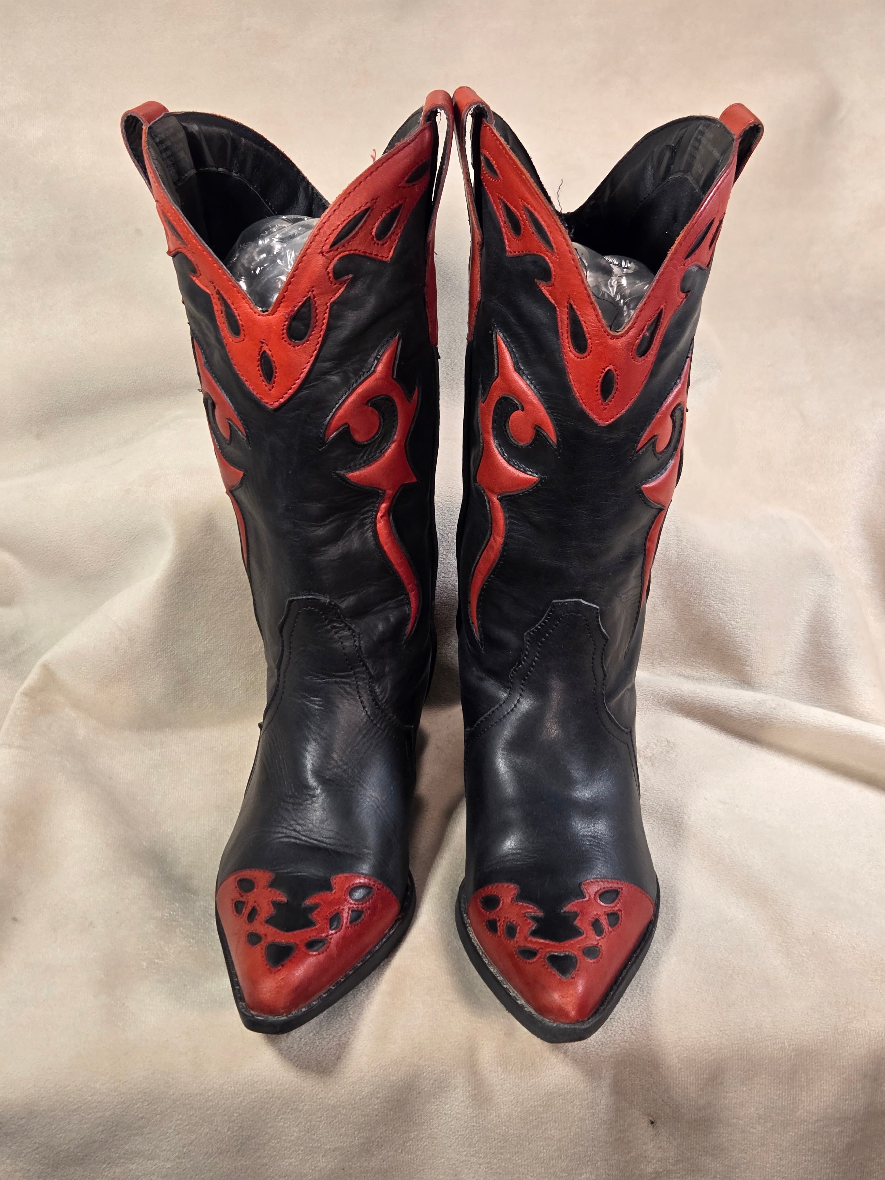 Reba McEntire Black & Red Leather Cowboy Boots - Flame Overlays - Thumbnail 4