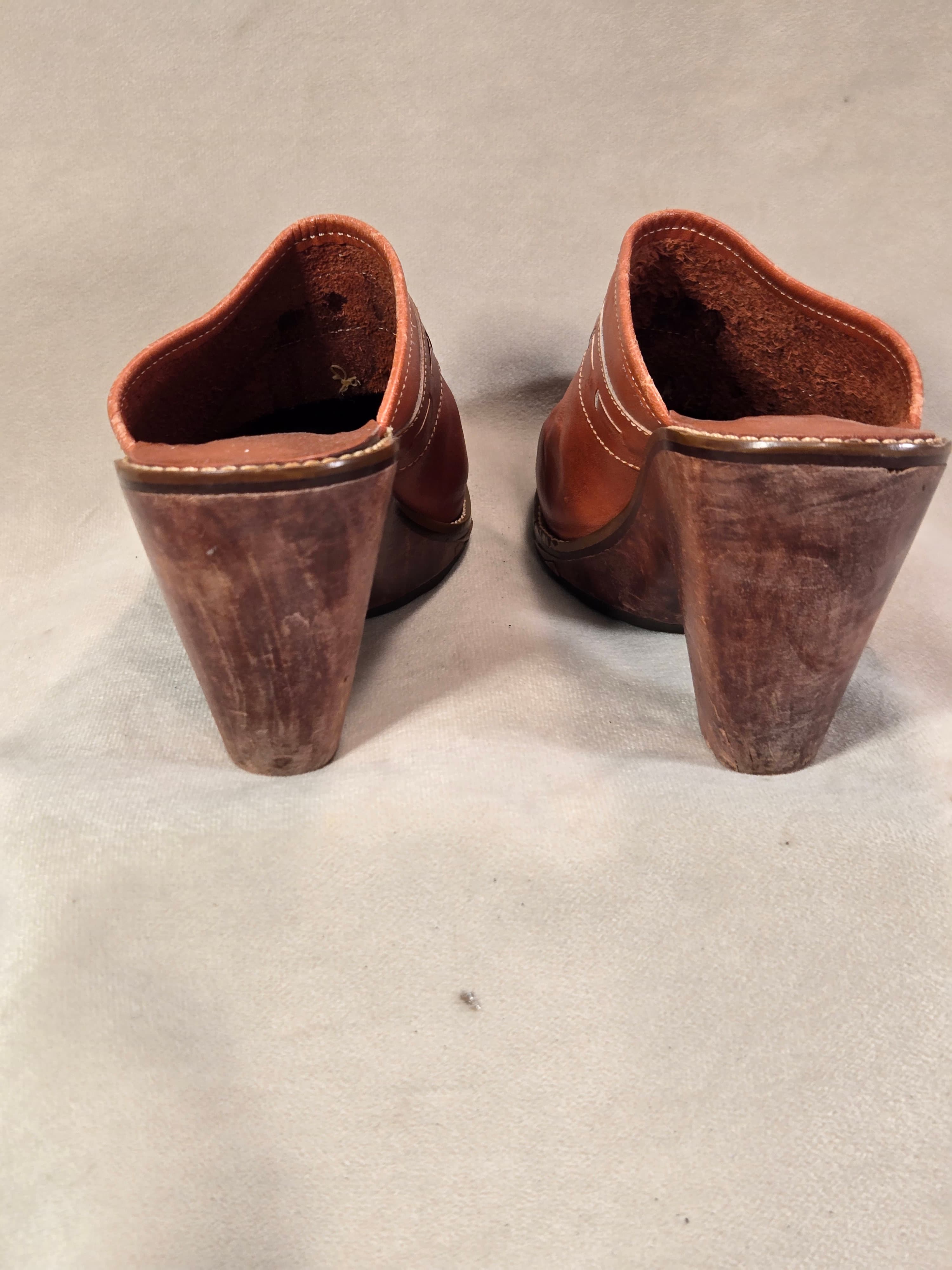 Vintage Brown Leather Clogs with Embroidered Detail - Thumbnail 3