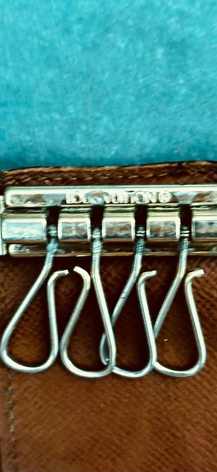 Authentic Louis Vuitton 4 Key Holder - Vintage & Preloved - Thumbnail 4