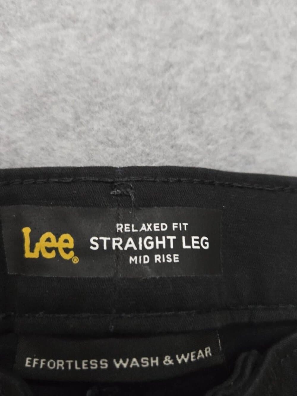 Lee Pants Women's Straight Leg Relaxed Fit Mid Rise Black 24W Petite - Thumbnail 2