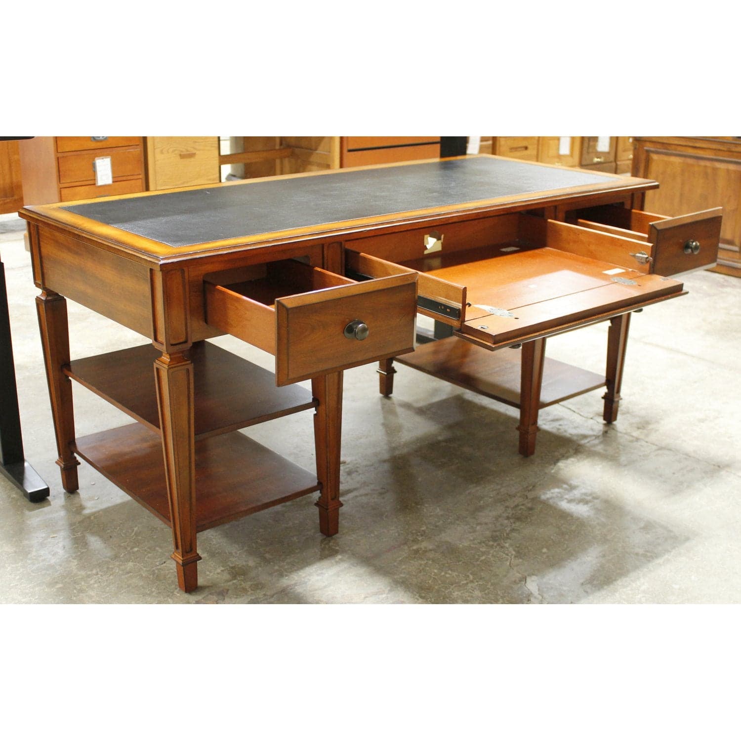 Keyhole Desk w/Black Leather Top - Thumbnail 2