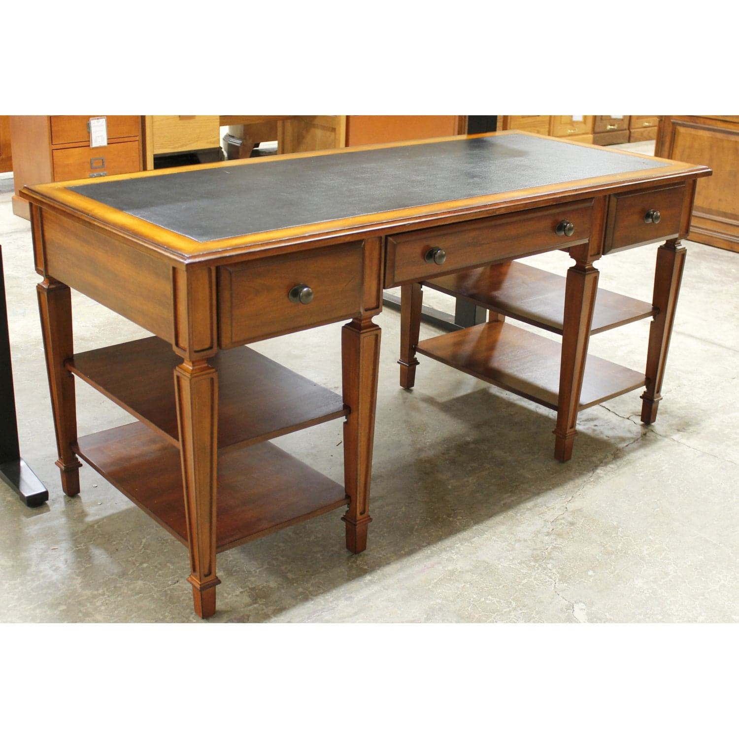 Keyhole Desk w/Black Leather Top - Thumbnail 3