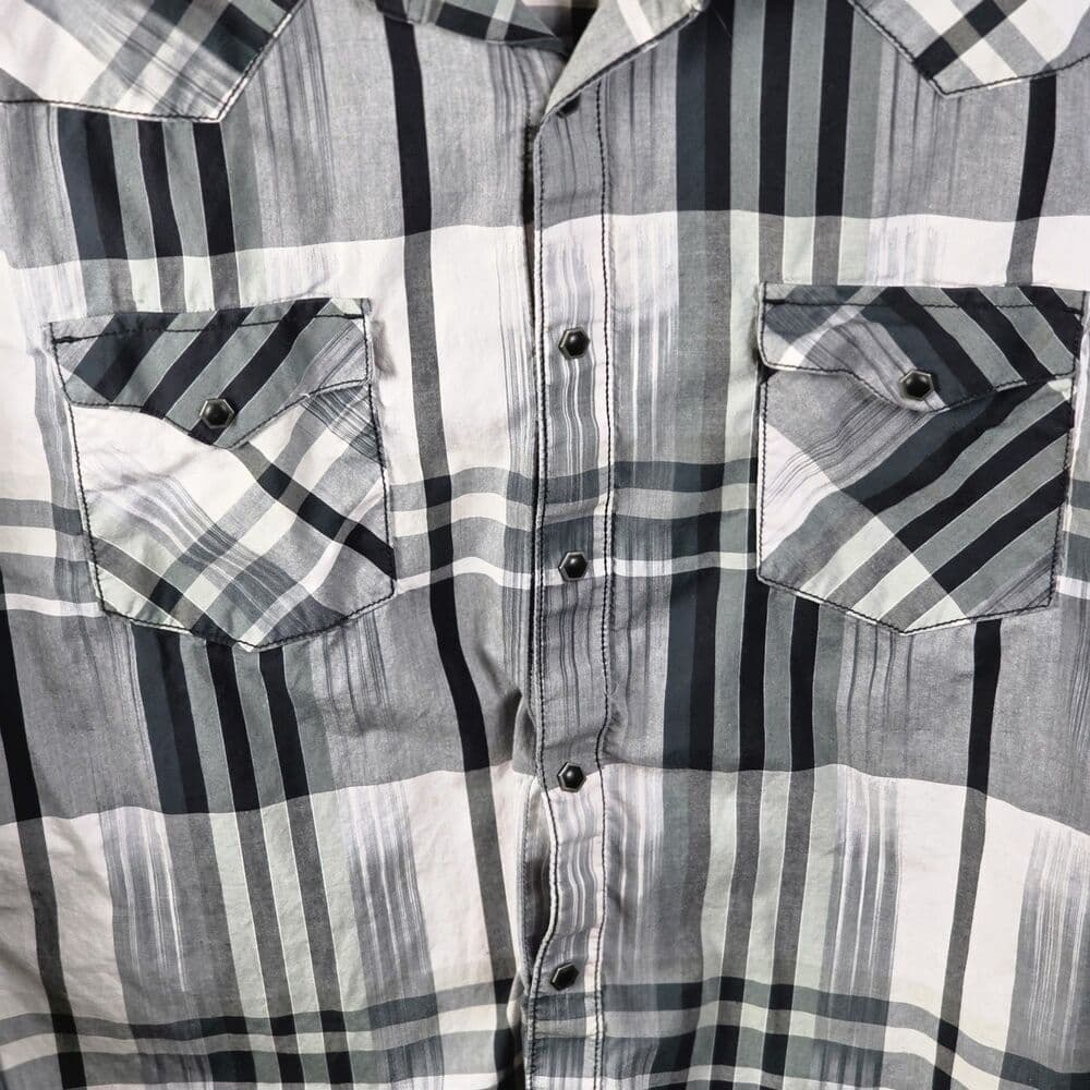 Wrangler Men’s XL Grey Striped‎ Pearl Snap Retro Long Sleeve Button Up Shirt - Thumbnail 3