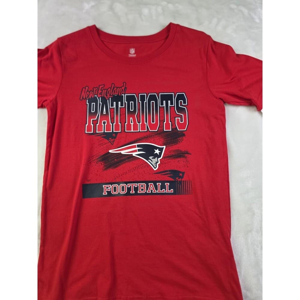 NWT Team Apparel New England Patriots Youth Large 12/14 Short Sleeve Shirt‎