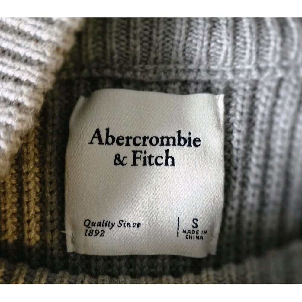 Abercrombie & Fitch Women's Small Gray Turtleneck Sweater Vest