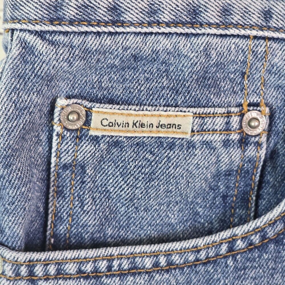 Vintage Calvin Klein Men's Size 38 Blue jeans Shorts - Thumbnail 2