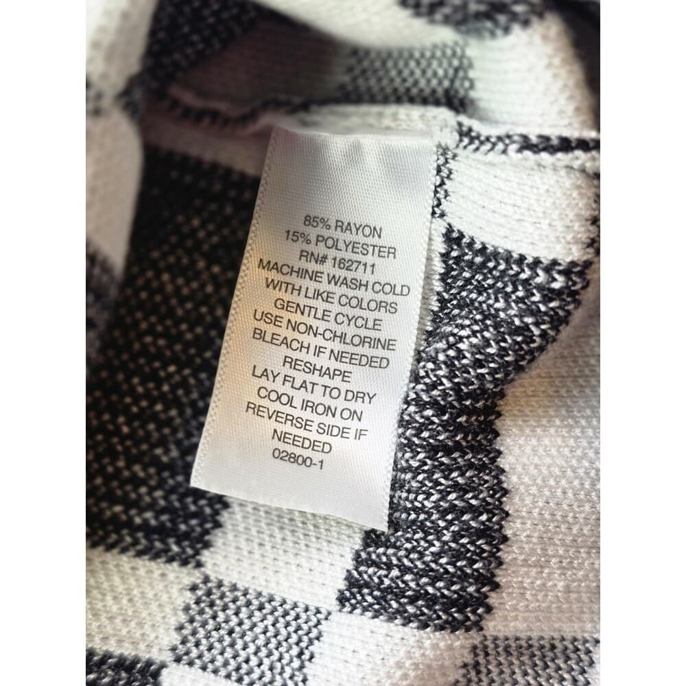 Liz Claiborne Women's Medium Black‎ And White 3/4 Sleeve Sweater - Thumbnail 2