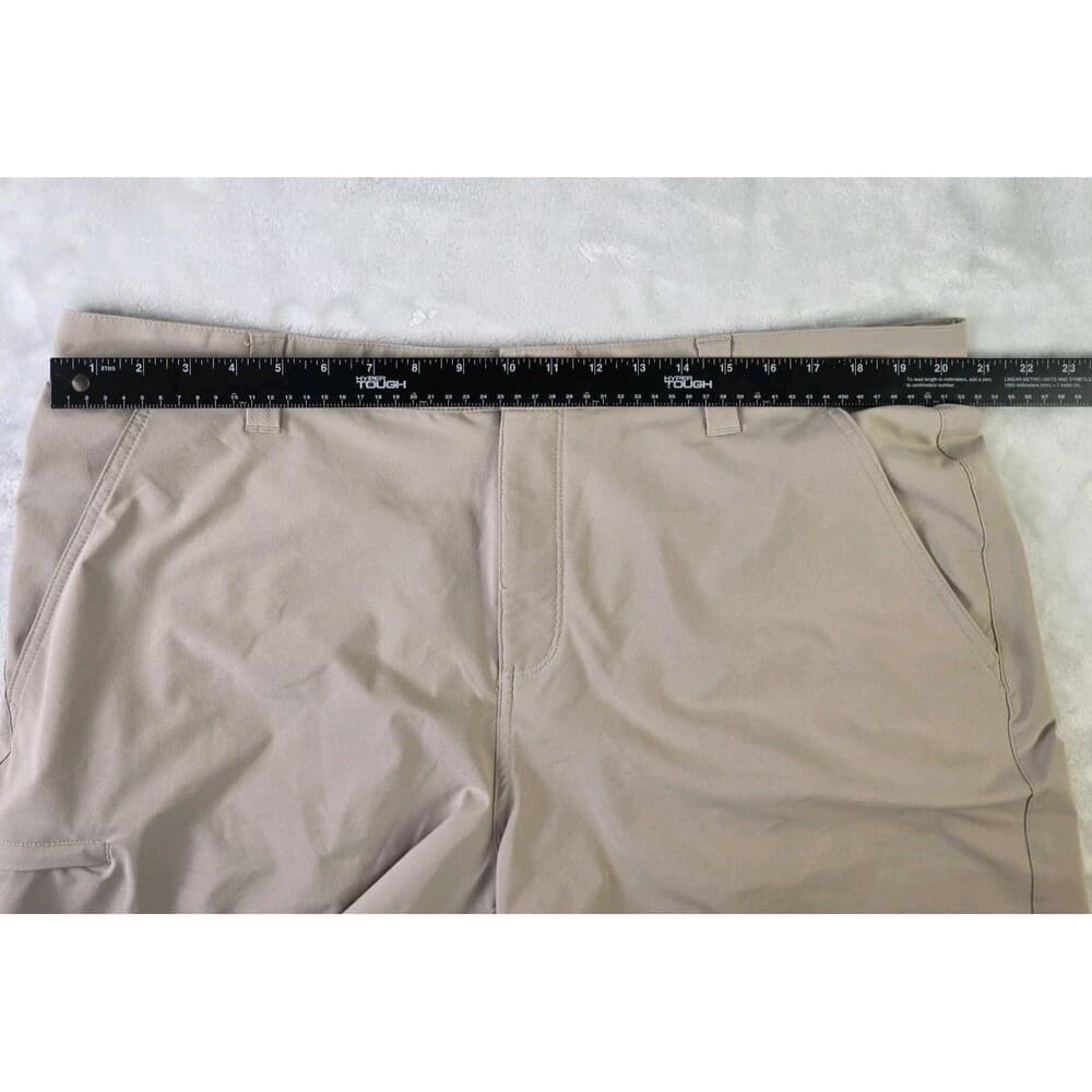 Columbia PPG Men's Size 40 Khaki Shorts - Thumbnail 3