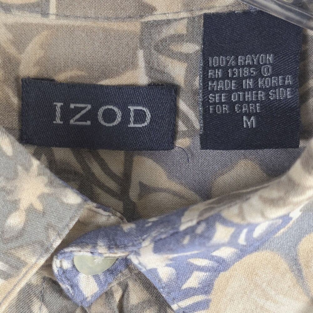 IZOD Shirt Men's Medium Hawaiian Short Sleeve Button Down Casual Shirt - Thumbnail 3