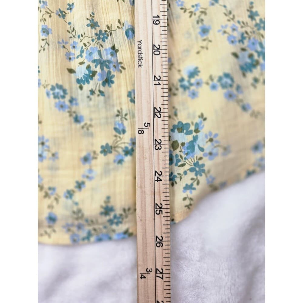 Chaps‎ Women's Size XS Peasant Blouse, Ruffled Sleeves, Pale Yellow Floral - Thumbnail 5
