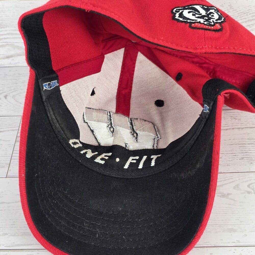 Ncaa Wisconsin Badgers‎ Red Strapback Adjustable Cap - Thumbnail 4