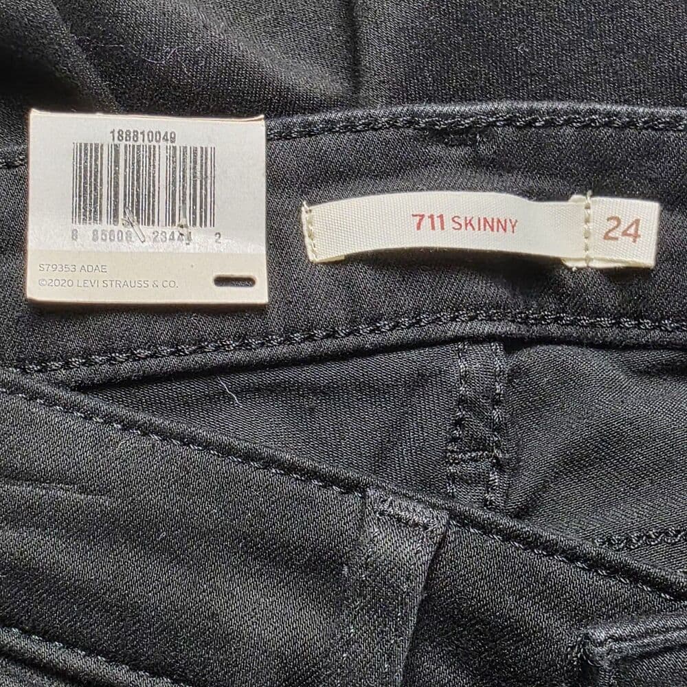 NWT Levi's 711 Skinny High Rise Jeans‎ - Black, Hypersoft Fabric, Size 24W - Thumbnail 2