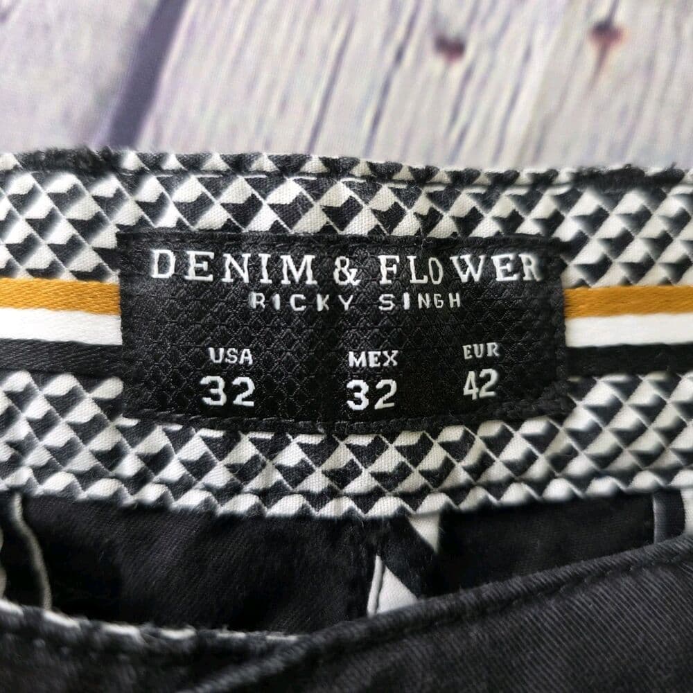 Denim And Flower Men's 32" Black Oxford Cotton Shorts - Thumbnail 2