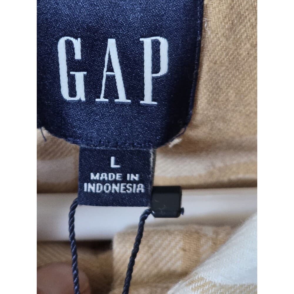NWT Gap Women's Large Relaxed Fit Button Up Flannel Shirt Plaid‎ - Thumbnail 4