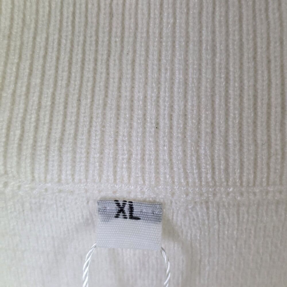 NWT Deepself Women's XL White Oversized Shoulder Sweater - Thumbnail 2
