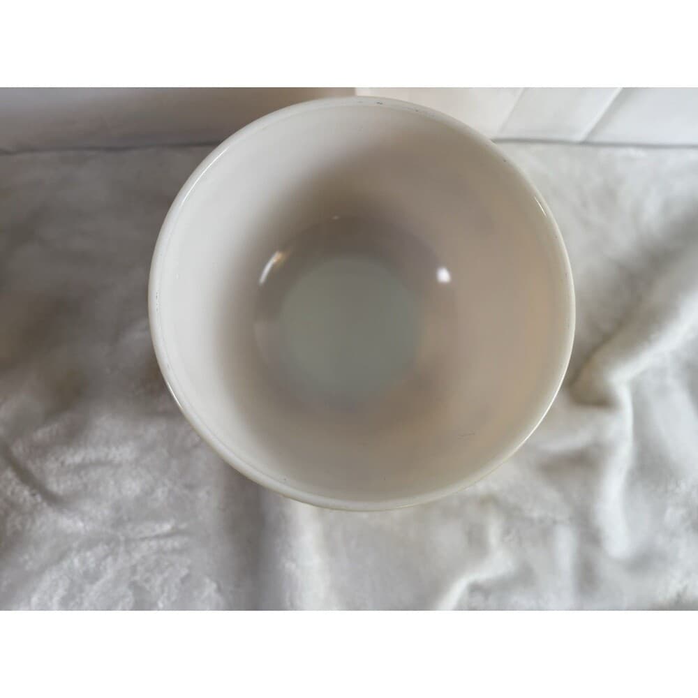 Vintage Pyrex Large Nesting Mixing Bowl Butterfly Gold 2.5 QT 8 3/4" #403 - Thumbnail 4