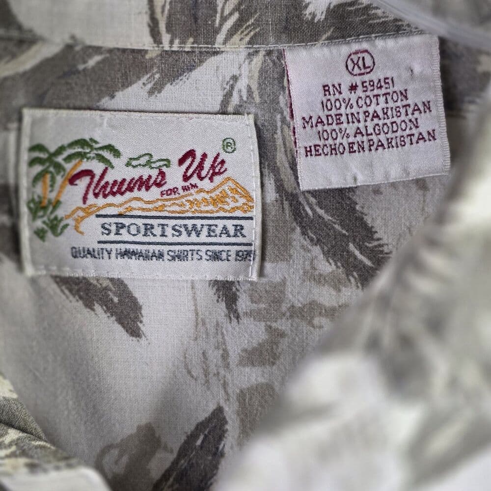 Thumbs Up Mens XL Hawaiian Floral Short Sleeve Button Down Shirt - Thumbnail 2
