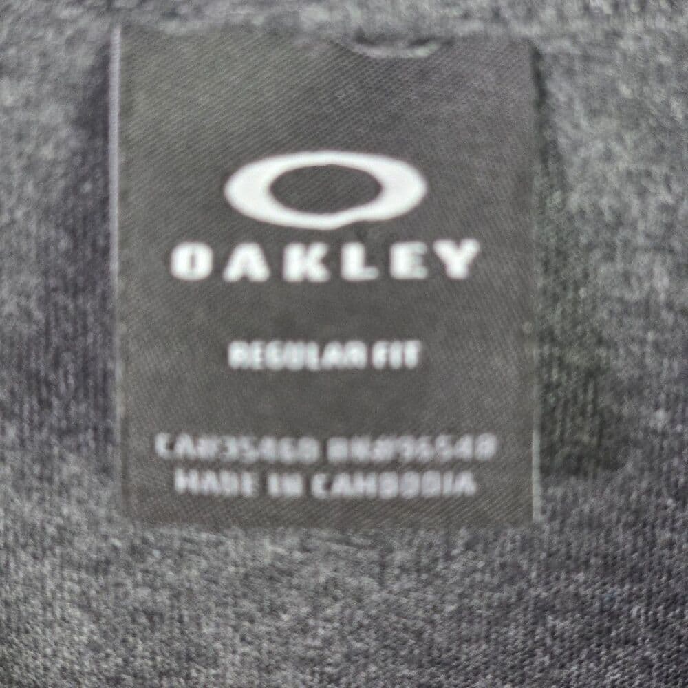 Vintage Y2k 90s XL Gray Oakley American Flag Short Sleeve T-Shirt - Thumbnail 2