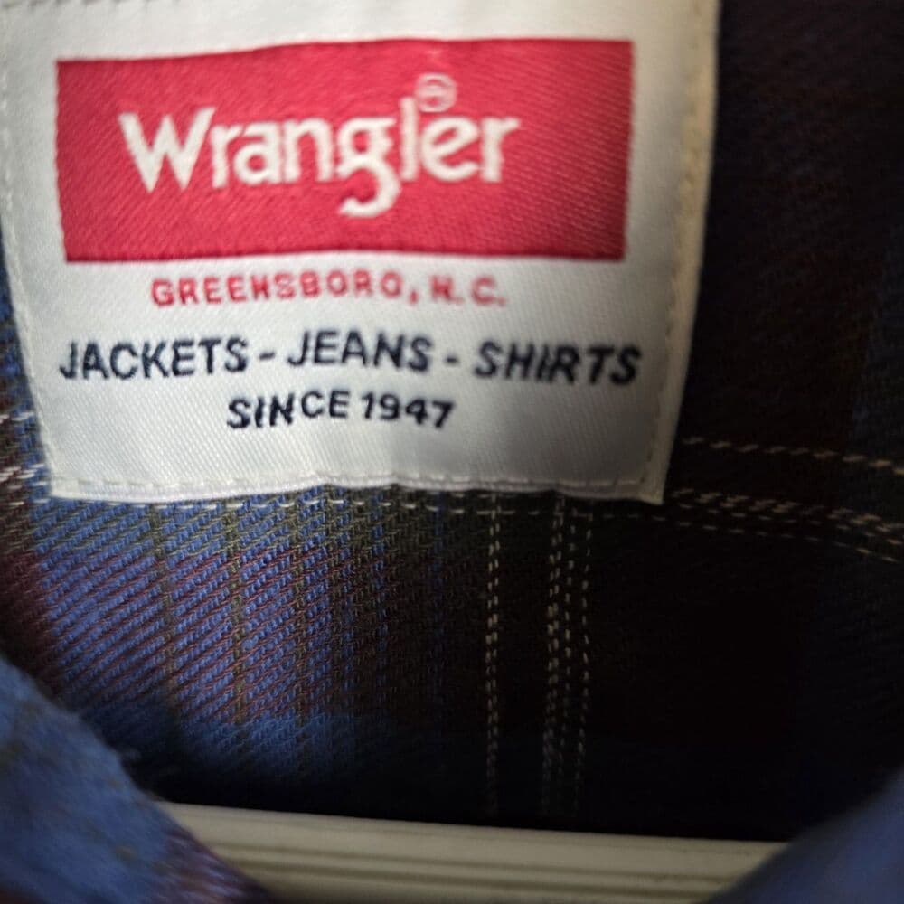 Wrangler Men's‎ Small Blue Plaid Long Sleeve Flannel Button Up Shirt - Thumbnail 3