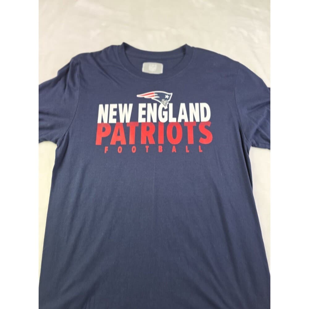 NWT‎ Team Apparel New England Patriots Men's Medium Shirt - Thumbnail 2