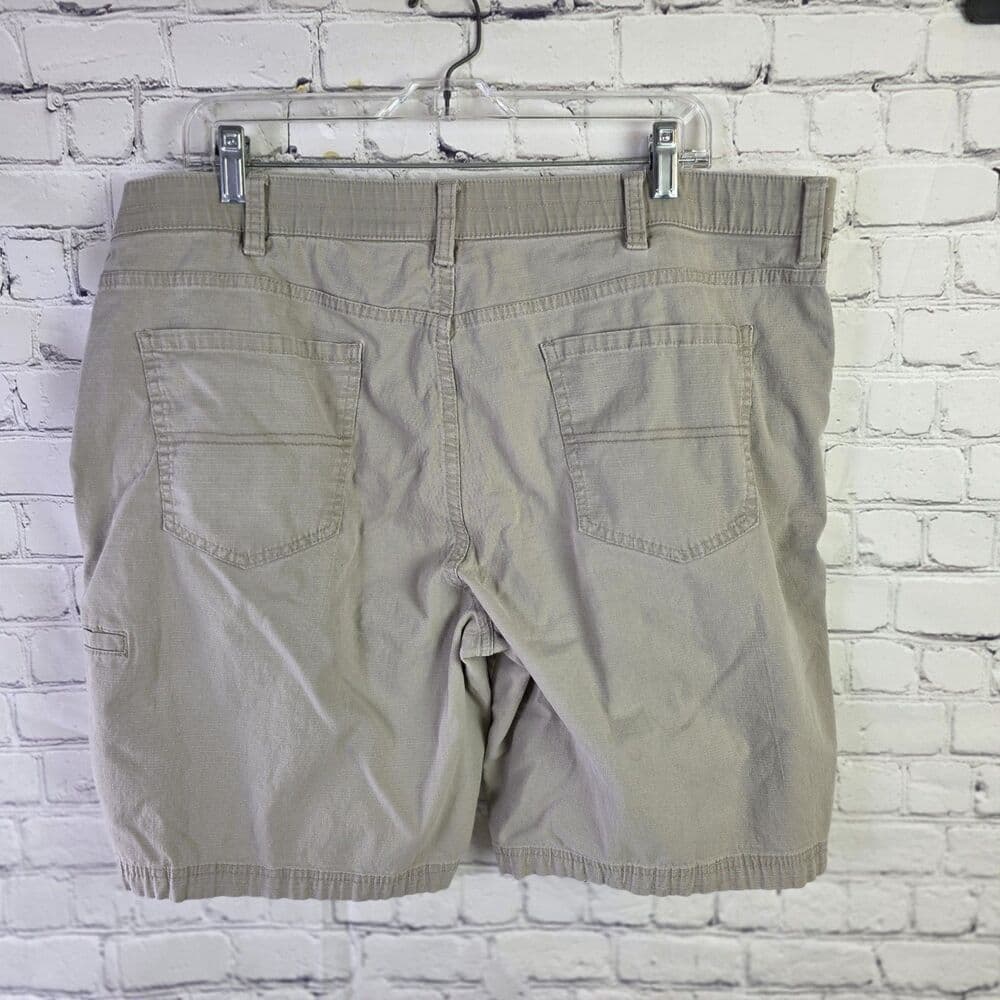 Weatherproof Men's 42" Khaki Cargo Shorts - Thumbnail 12