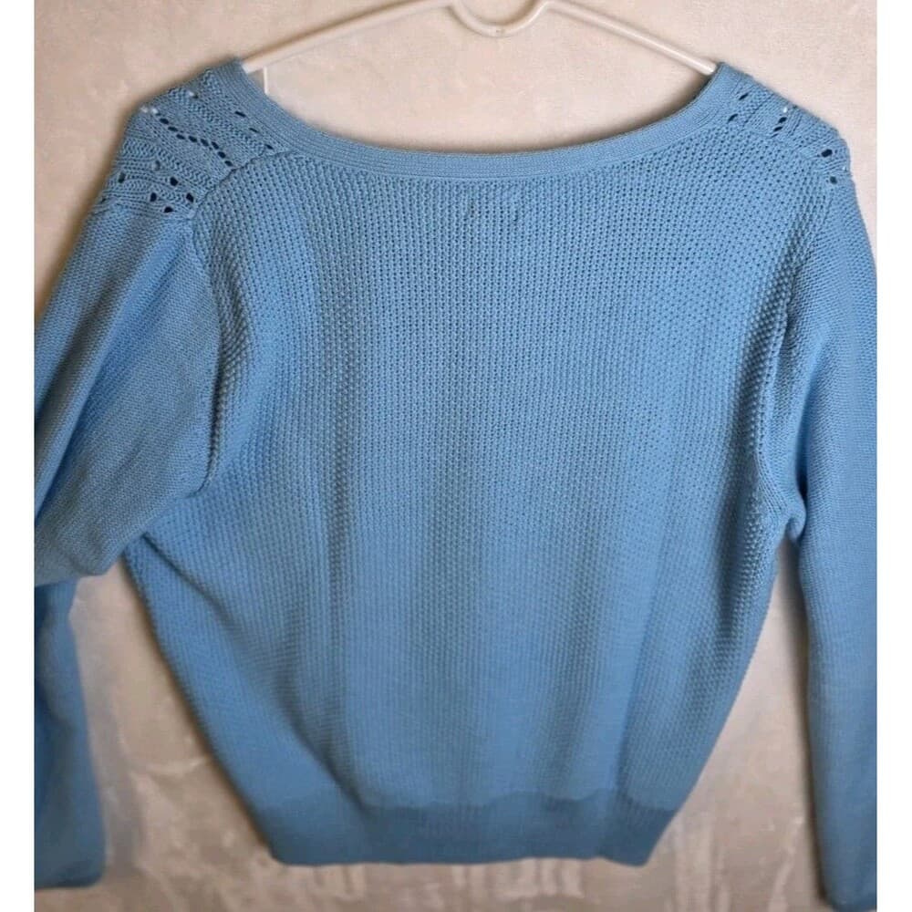 Izod Womens Size M V Neck Light Blue Sweater‎ - Thumbnail 4
