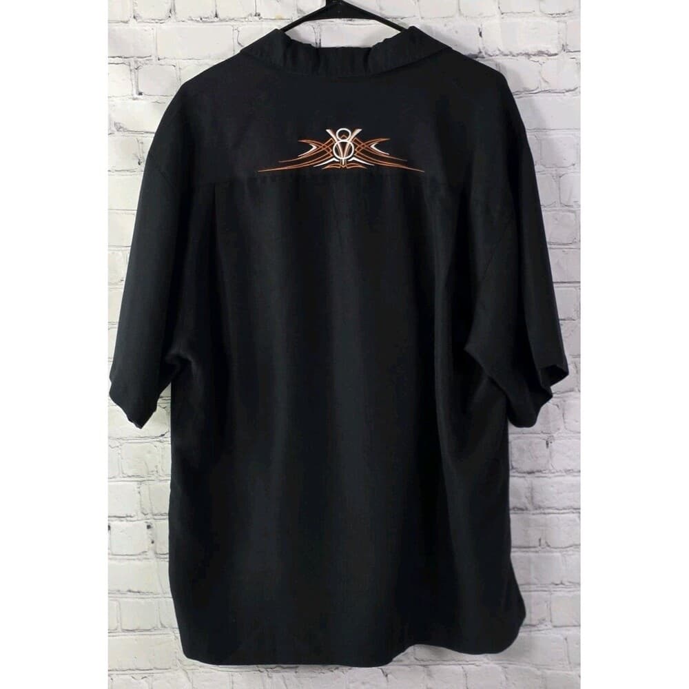 Weekender Limited Edition Men's Large Black Button Down Poker Shirt - Thumbnail 6