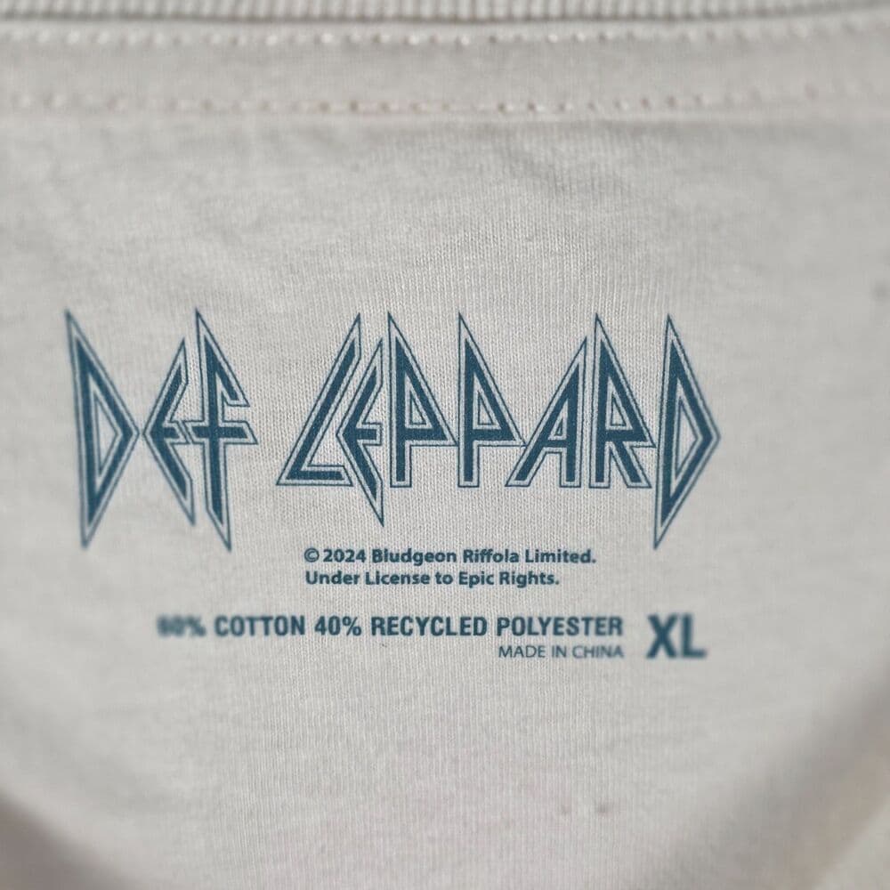 Def Leppard Women's XL Beige 80s Rock Concert Sweatshirt - Thumbnail 2