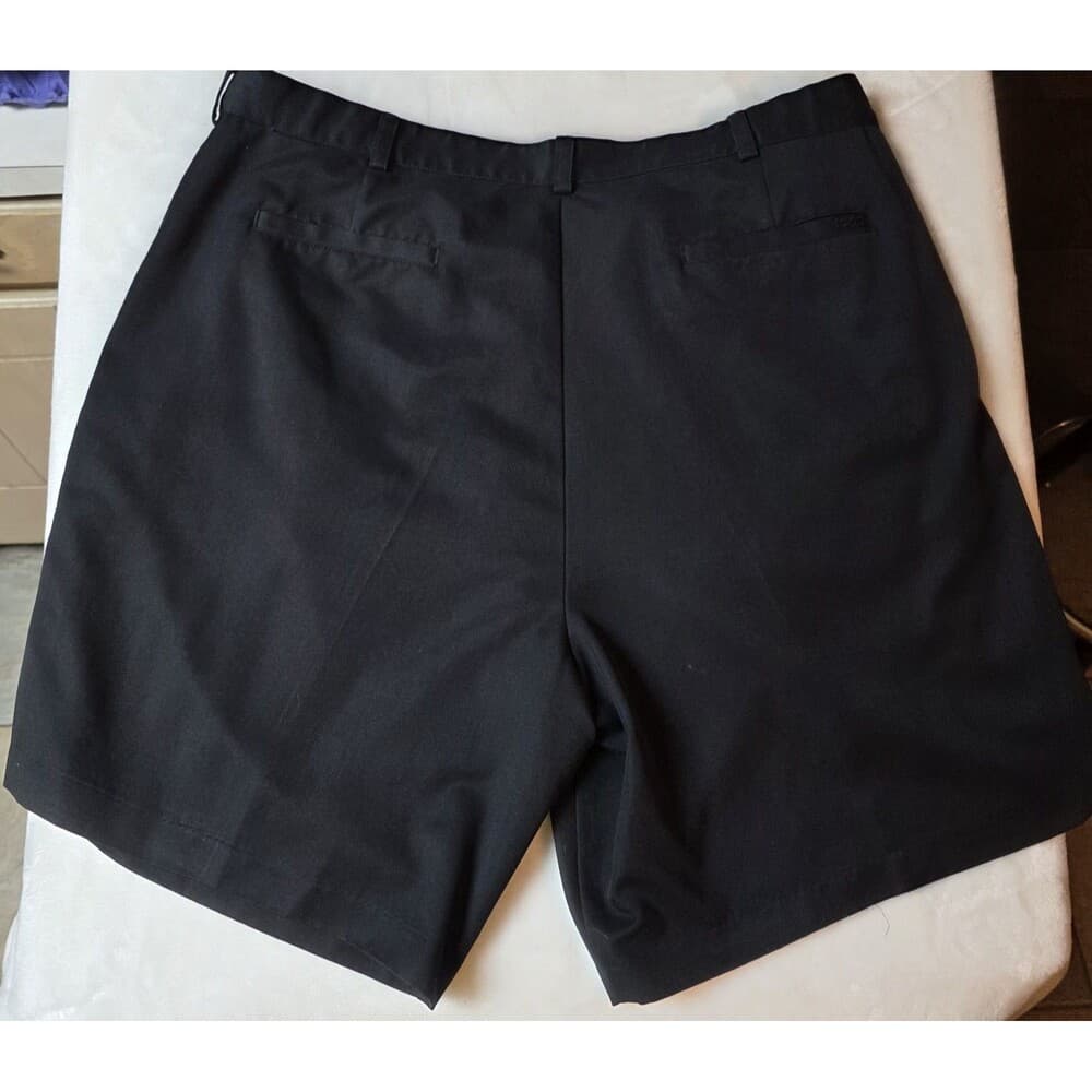 IZOD Men's XFG Men's Size‎ 40 Black Golf Shorts - Thumbnail 7