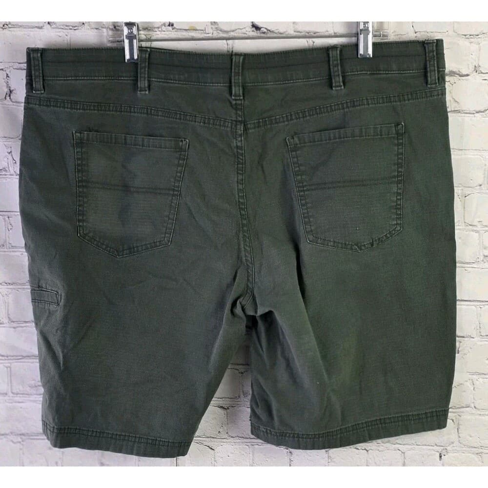 Weatherproof Mens 42" Green Cargo Hiking Shorts - Thumbnail 10