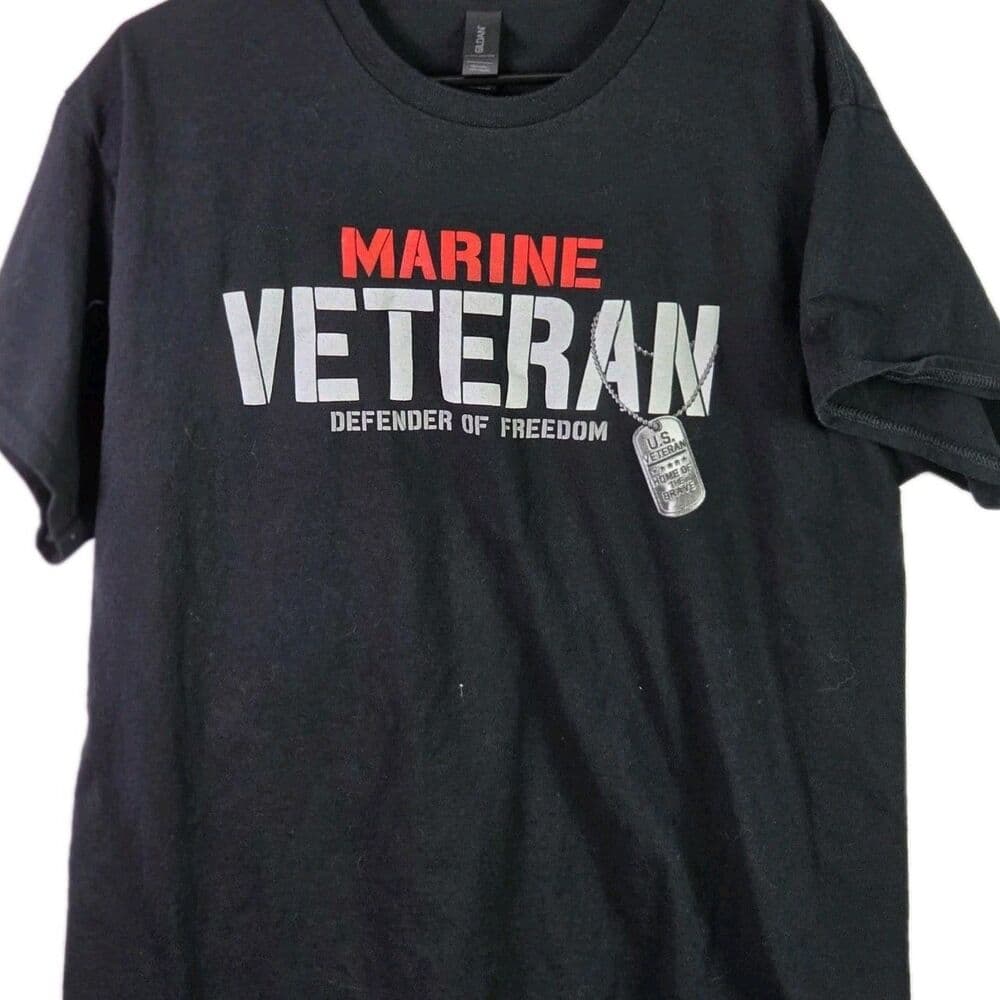 USMC Men's Large Red And Black Short Sleeve‎ T-shirts (2)