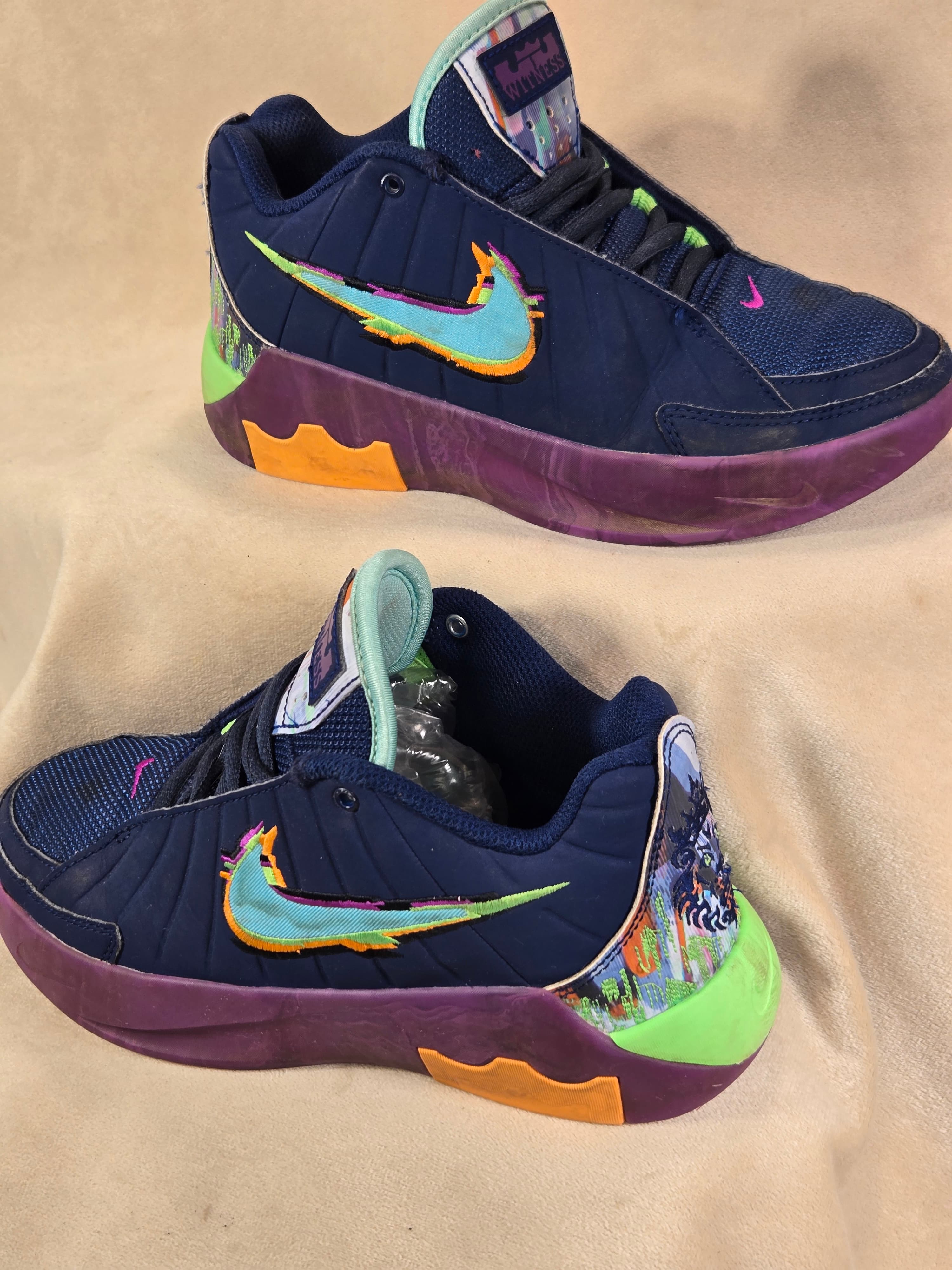 Nike LeBron Witness 6 GS Multicolor Abstract Youth Kids Shoes Size 3.5Y Good - Thumbnail 3
