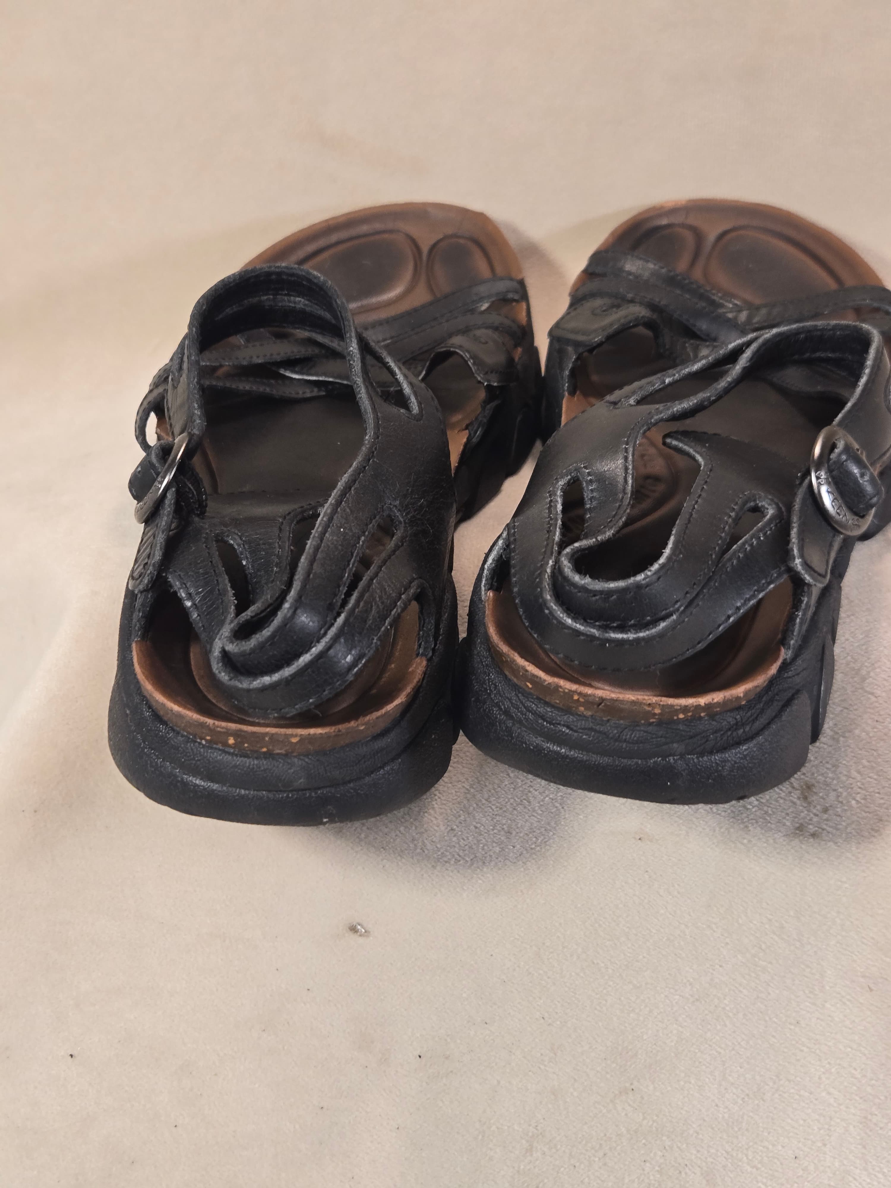 KEEN Daytona Black Leather Slide Sandals Hiking Comfort Women's Size 9 Good - Thumbnail 8
