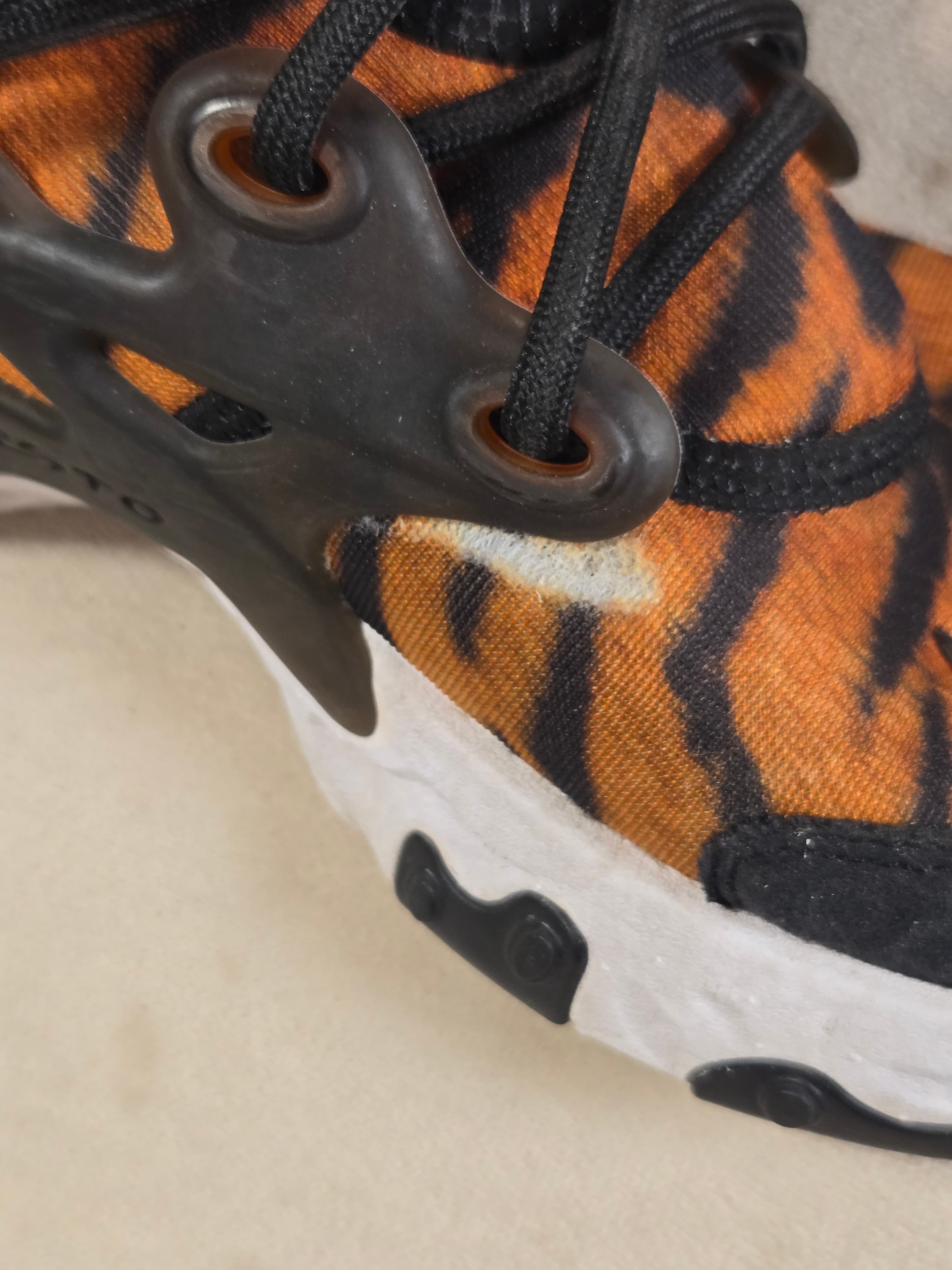 Nike React Presto Boys Youth Size 5Y Tiger Print Orange Black Running Shoes Rare - Thumbnail 10