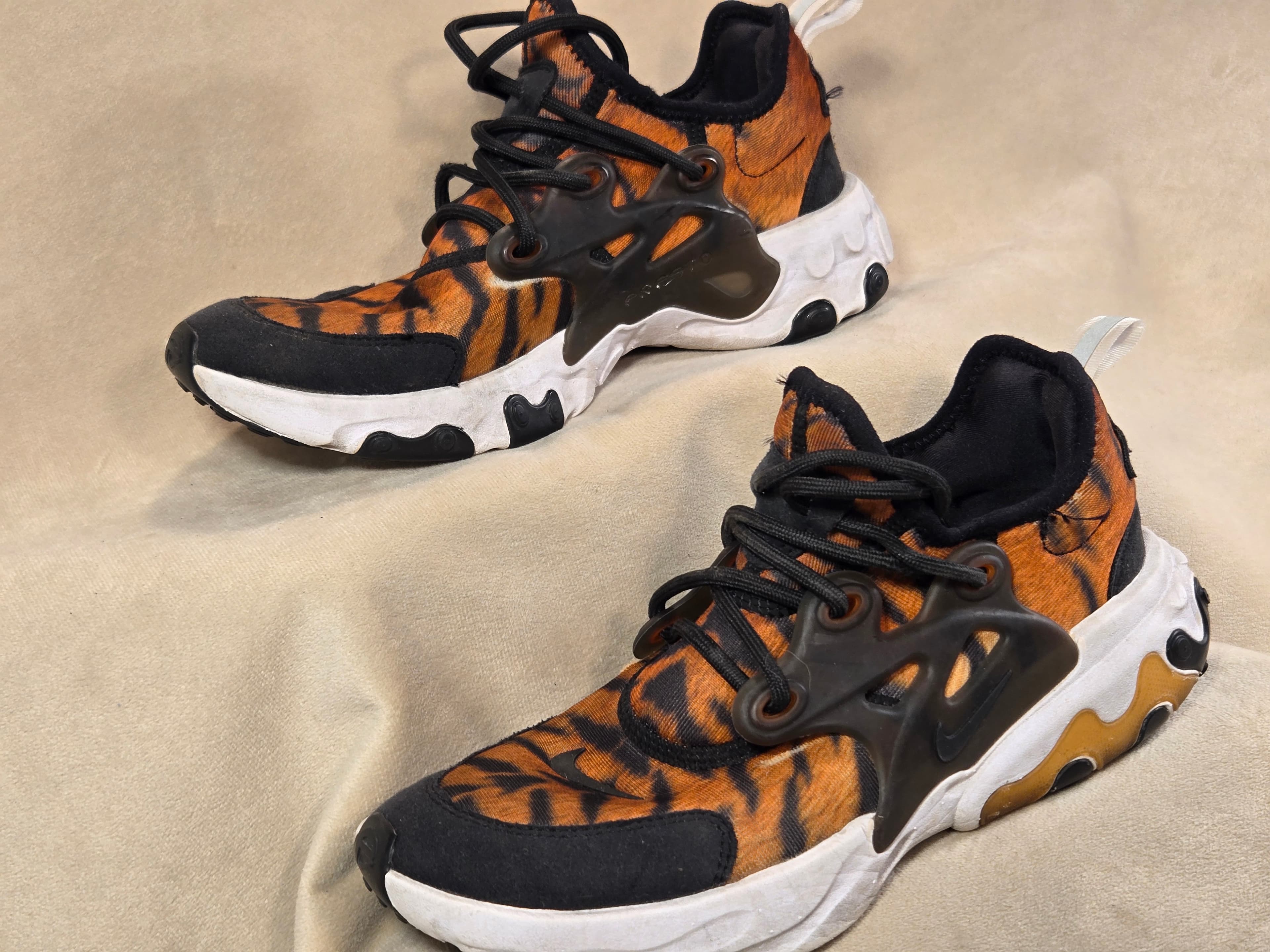 Nike React Presto Boys Youth Size 5Y Tiger Print Orange Black Running Shoes Rare - Thumbnail 6